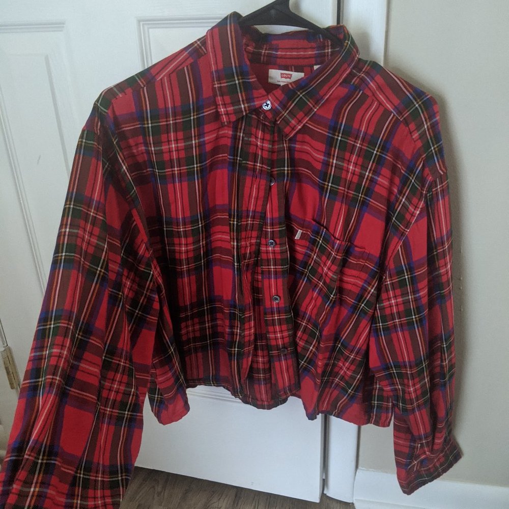 Women's LEVI red plaid crop top